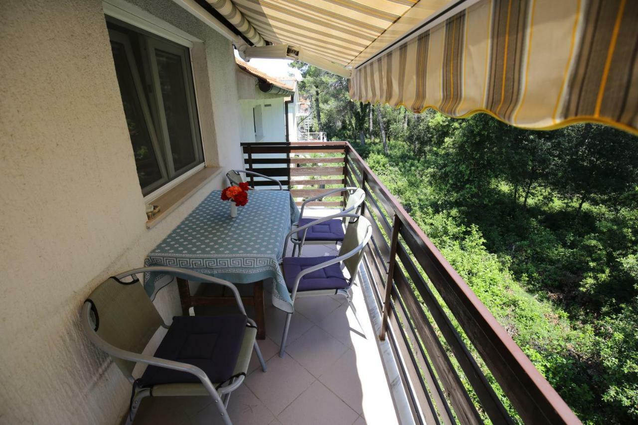 Apartments Paleka Petrcane Exterior foto