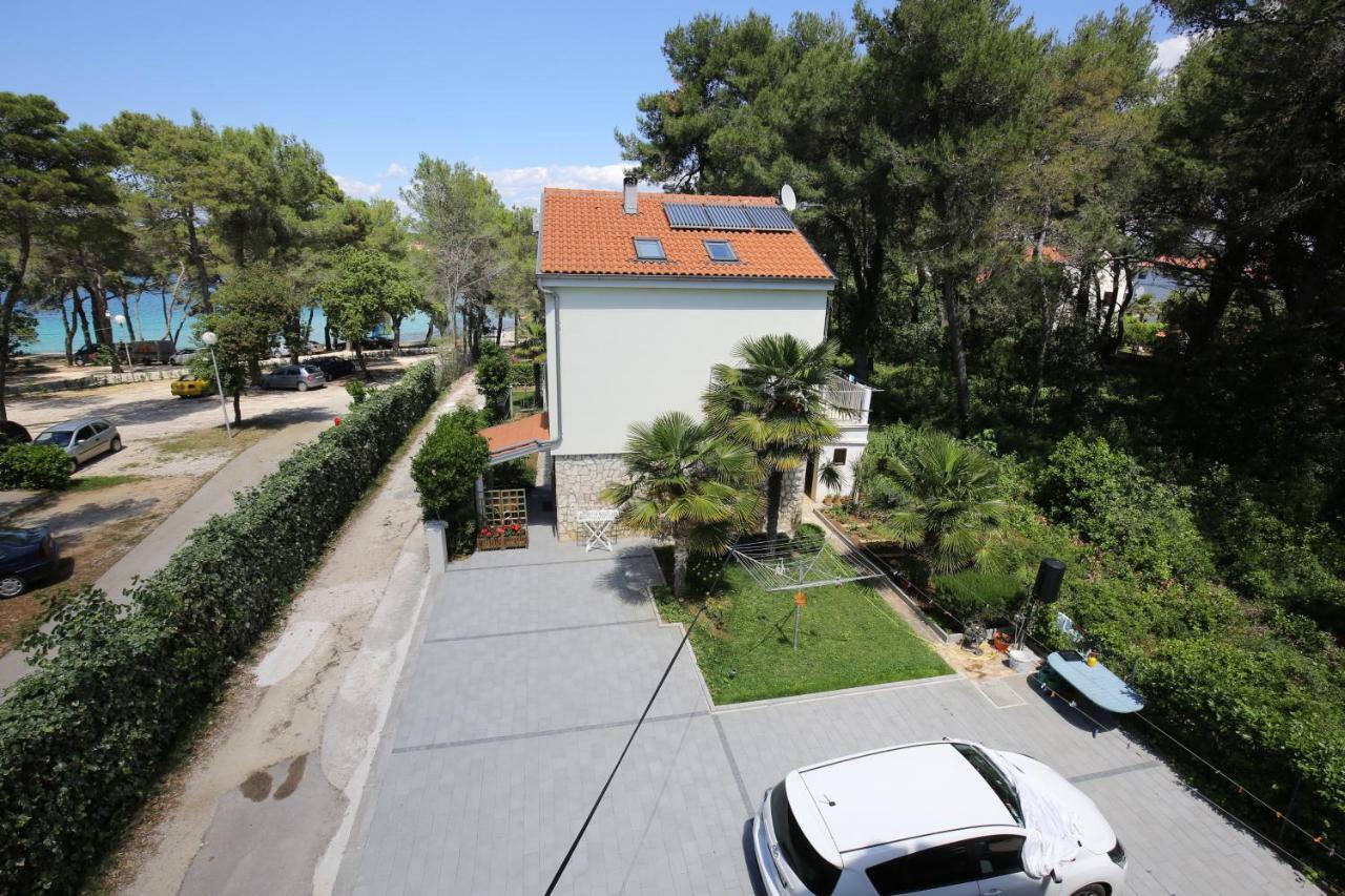 Apartments Paleka Petrcane Exterior foto