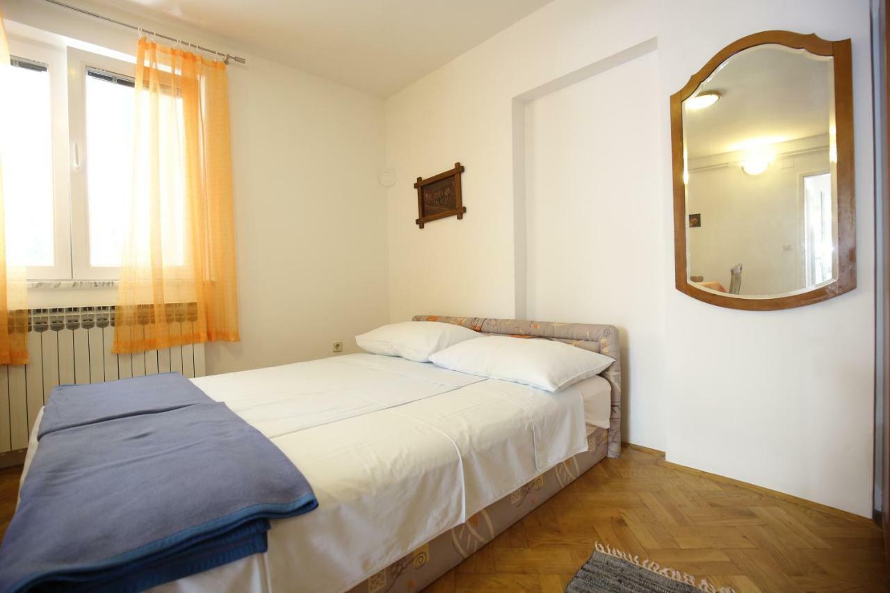 Apartments Paleka Petrcane Exterior foto